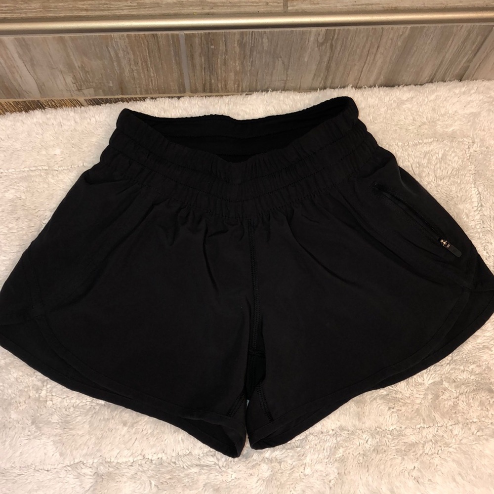 Lululemon Tracker shorts